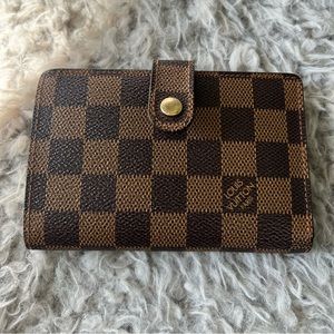 Louis Vuitton Damier Ebene Kisslock Wallet